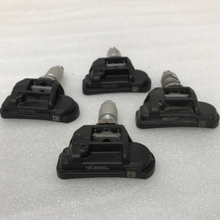 Load image into Gallery viewer, Set of 4 Mercedes TPMS Sensor A0009050030 433 Mhz 84caf77d