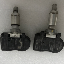 Load image into Gallery viewer, SET OF 2 Genuine OEM Hyundai TPMS 52933-3N100 a118d93f