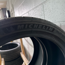 Load image into Gallery viewer, Set of 2 MICHELIN Pilot Sports 255/35/20 Tires 9c3d651f