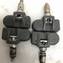 Load image into Gallery viewer, Set of 4 Mercedes Schrader TPMS Sensor A0009054100 433mhz Cb9a76fa