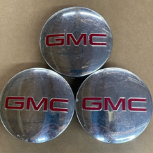 Load image into Gallery viewer, Set of 3 GMC Sierra Yukon Wheel Hub Center Cap 83MM 22837060 88589fca