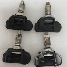 Load image into Gallery viewer, Set of 4 Mercedes Benz TPMS Sensor 433MHz A0009057200 a21e42fe