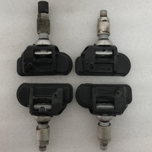Load image into Gallery viewer, Set of 4 Mercedes Benz Schrader TPMS Sensor 0009050030 a1bO35fe
