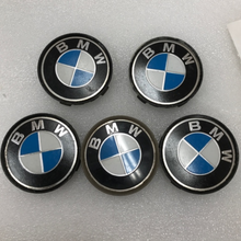 Load image into Gallery viewer, Set of 5 BMW Wheel Center CAp 6768640 68mm a7747ccb