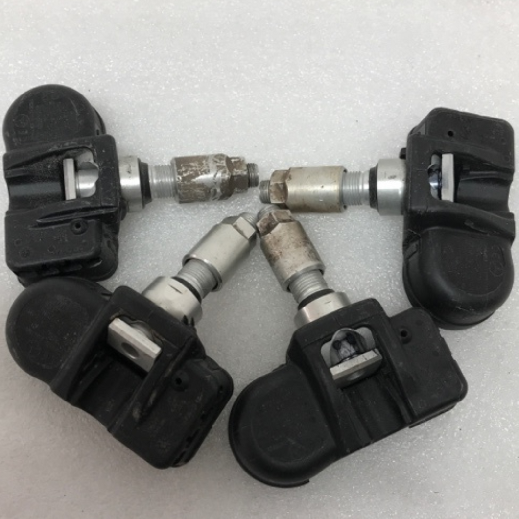 Set of 4 Mercedes Schrader TPMS Sensor 433mhz 0009057200 42d07a1c