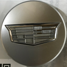 Load image into Gallery viewer, Cadillac DTS SRX CTS ATS Wheel Center Cap 9597375 8fd69b11