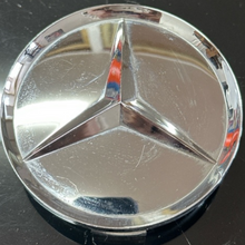 Load image into Gallery viewer, Mercedes-Benz Wheel Hub Center Cap 88835a57