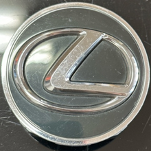Load image into Gallery viewer, Lexus Wheel Hub Center Cap 00b49d88