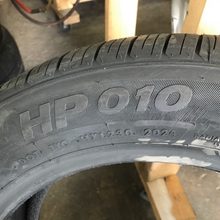 Load image into Gallery viewer, Set of 4 CROSS WIND HP010 PLUS 215/55/17 Tires 4e00076b