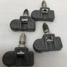 Load image into Gallery viewer, Set of 4 Mercedes Benz TPMS 433mhz A0009050030  6f394574