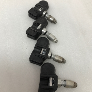 Set of 4 Mercedes Schrader TPMS Sensor 433mhz 0009057200 42d07a1c