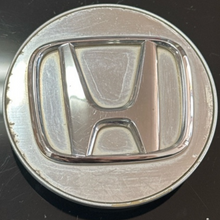 Load image into Gallery viewer, Honda Wheel Hub Center Cap 08W16-S3N-AM00-02 94025f83