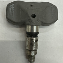 Load image into Gallery viewer, TPMS Sensor GM Original OEM 20964159 7304c20f