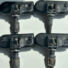 Load image into Gallery viewer, Set of 4 Land Rover TPMS AH521A159CA  97a879dd