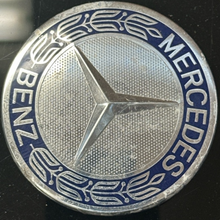 Load image into Gallery viewer, Set of 4 Mercedes-Benz Classic Dark Blue Center Cap 75MM 00e56cd0