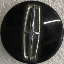 Load image into Gallery viewer, Set of 4 Lincoln Black Wheel Center Caps DPSC-1A096-AA 29a3a6cf