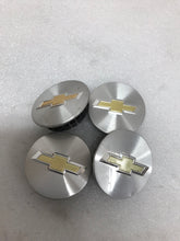 Load image into Gallery viewer, Set of 4 Chevrolet Center Caps 9594156 f4cd2566