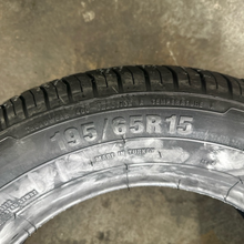 Load image into Gallery viewer, Set of 4 Arroyo Grand Sport 2 195/65/15 Tires 3282c1cd