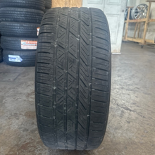Load image into Gallery viewer, ROAD HUGGER GTZ TIRE 235/40/18 7b791b96