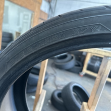 Load image into Gallery viewer, SET OF 2 SUMITOMO HTR Z5 275/30/20 TIRES b060631c