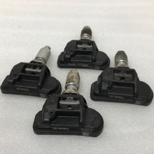 Load image into Gallery viewer, Set of 4 Mercedes Benz TPMS Sensor 433 Mhz A0009050030 48509529