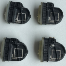Load image into Gallery viewer, SET OF 4 OEM BUICK CADILLAC CHEVROLET GMC HUMMER PONTIAC SATURN TPMS 2cc2b643