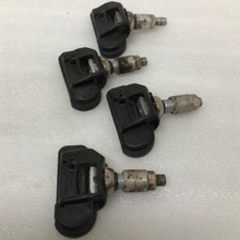 Load image into Gallery viewer, Set of 4 Mercedes Benz TPMS A0009050030 433MHz ddc5d06f