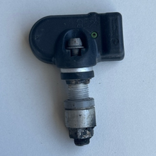 Load image into Gallery viewer, Toyota Lexus Tire Pressure System TPMS 9157A-030164 cff38e8d