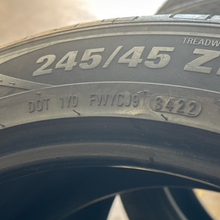 Load image into Gallery viewer, SET OF 4 KUMHO MAJESTY9 SOLUS 245/45/19 TIRES 13175871