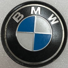 Load image into Gallery viewer, Set of 5 BMW Wheel Center CAp 6768640 68mm a7747ccb