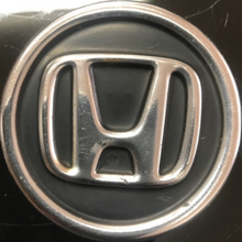 Load image into Gallery viewer, Set of 4 Honda Black Wheel Rim Center Caps Chrome Logo 69mm 1e8da684