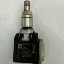 Load image into Gallery viewer, Chevy Silverado GMC Sierra TPMS Tire Pressure System 2f3eead1