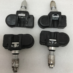 Set of 4 Mercedes Schrader TPMS Sensor 433mhz 0009057200 42d07a1c