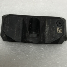 Load image into Gallery viewer, SET OF 2 06-11 Mercedes R230 SL550 S500 CL500 TPMS 315 Mhz 1beb3310