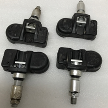 Load image into Gallery viewer, Set of 4 Mercedes Benz TPMS Sensor 433 Mhz A0009057200  3f0f0da6