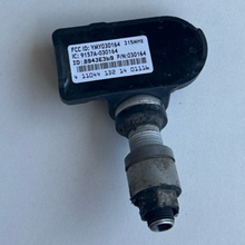 Load image into Gallery viewer, Toyota Lexus Tire Pressure System TPMS 9157A-030164 cff38e8d