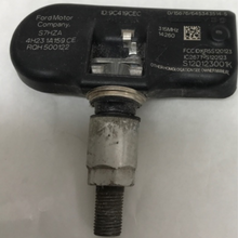 Load image into Gallery viewer, Set of 3 Jaguar Land Rover TPMS Sensors 4H23-1A159-CE 315 MHz 0d1479a3