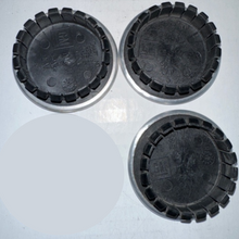 Load image into Gallery viewer, Set of 3 Chevrolet Center Caps 9594156 57 MM e84de841