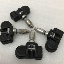 Load image into Gallery viewer, Set of 4 Mercedes TPMS Sensor 433mhz A0009057200  42849736