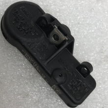 Load image into Gallery viewer, Ford Lincoln Tire Pressure Sensors TPMS 9L3T-1A180-AE 24782a67