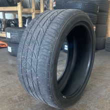 Load image into Gallery viewer, ROAD HUGGER GTZ TIRE 235/40/18 7b791b96