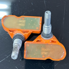 Load image into Gallery viewer, Set of 2 Huf TPMS Tire Pressure Monitoring System UVS4030 51267597