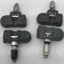 Load image into Gallery viewer, Set of 4 Mercedes Benz TPMS SENSOR 433 Mhz A0035400217  81ab090b