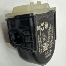 Load image into Gallery viewer, GM Buick Chevy GMC 433MHz 13598773 TIRE PRESSURE SENSOR TPMS 1cda61a6f