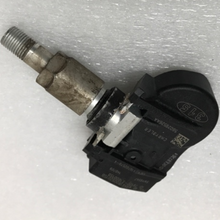 Load image into Gallery viewer, TPMS Sensor 56029526AA Chrysler, Dodge, Jeep 62685e2e