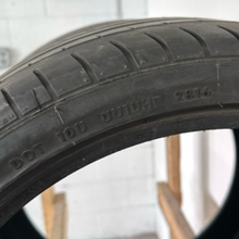 Load image into Gallery viewer, Set of 2 Roadone 255/35/19 Tires dfeeffd8