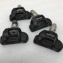 Load image into Gallery viewer, Set of 4 Mercedes Benz TPMS Sensor 0009050030 Co6deebc