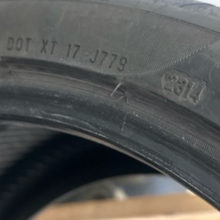 Load image into Gallery viewer, PIRELLI P ZERO 305/30/19 TIRE ccb3b438
