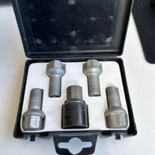Load image into Gallery viewer, Mercedes-Benz Wheel Locks Set B66470155 6c77836f