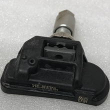 Load image into Gallery viewer, Set of 4 Mercedes Benz TPMS Sensor A0009050030 4758d9c6